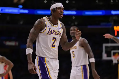 ▲湖人替補前鋒范德比爾特（Jarred Vanderbilt）12月獲得重用，但卻被診斷出右腿酸痛，今（3）日出戰灰熊比賽中不確定能否上場。（圖／美聯社／達志影像）