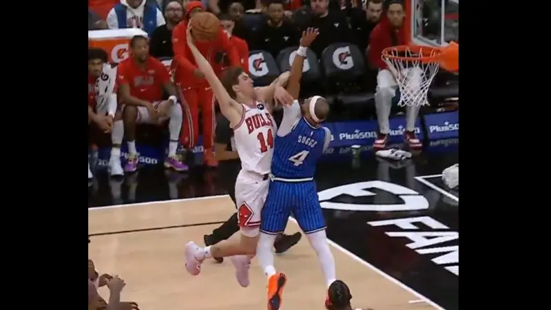 NBA／公牛小將壓頭爆扣！摧毀魔術大鎖自尊　外媒：年度最佳灌籃