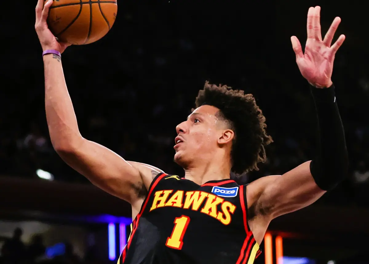 ▲老鷹前鋒J.強森（Jalen Johnson）表現全面，全場繳出18分、11助攻與10籃板，完成個人本賽季第7次大三元。（圖／美聯社／達志影像）