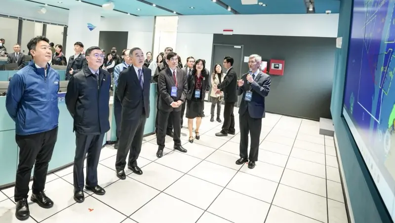 ▲行政院長卓榮泰今天到台中，視察交通部航港局離岸風場船舶服務中心。（圖／行政院提供，2026.01.03）