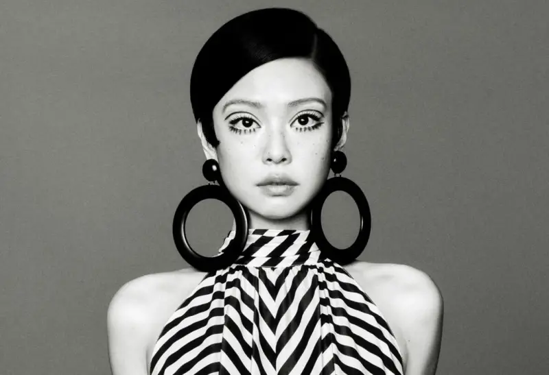 Jennie新年造型曝光!變超短鮑伯頭 粉絲笑:以為于美人、陳珊妮