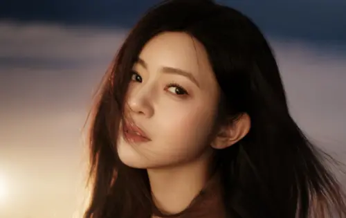 陳曉背景強丟11億也要離？陳妍希超狂學歷沒在輸　老外開跑車搶追
