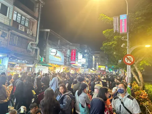 台中最強景點確定了！2025新冠軍吸2419萬人　一中街、逢甲都慘敗
