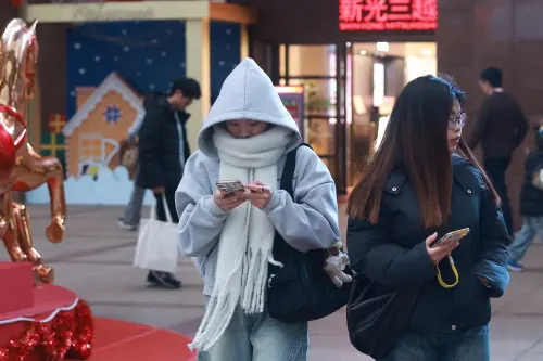 ▲氣象署指出，強烈冷氣團影響台灣一整周，周三至周六台灣天氣「早晚特別冷、日夜溫差大。」（圖／記者葉政勳攝）