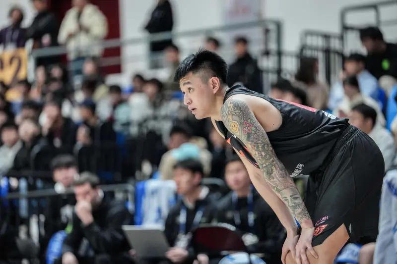 東超／盧峻翔、伯朗合轟51分！領航猿95：83獵殺黑熊　下戰拚龍頭