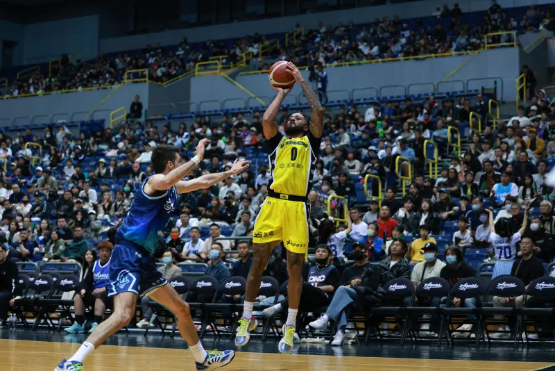 TPBL／杰倫砍35分！新北國王111：94擊敗海神　團隊轟進16記三分