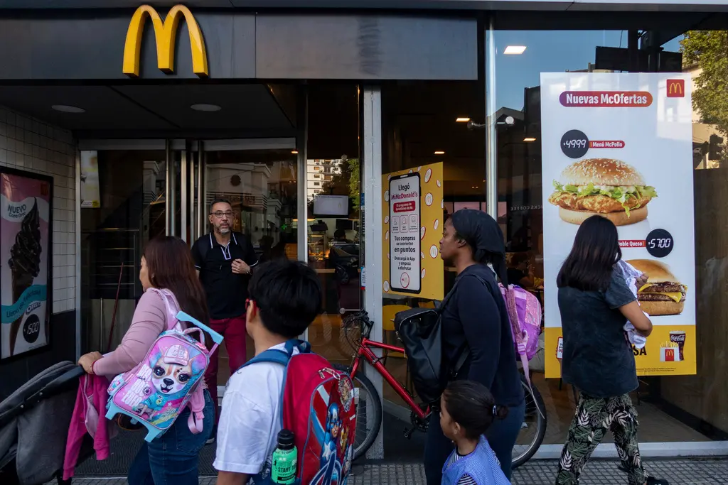 ▲大麥克指數。示意圖，圖為阿根廷麥當勞。（圖／美聯社／達志影像）