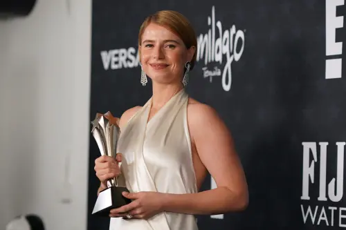 ▲潔西巴克利以《哈姆奈特》成為評論家選擇獎最佳女主角，往奧斯卡影后的榮銜又近了一步。（圖／美聯社／達志影像）