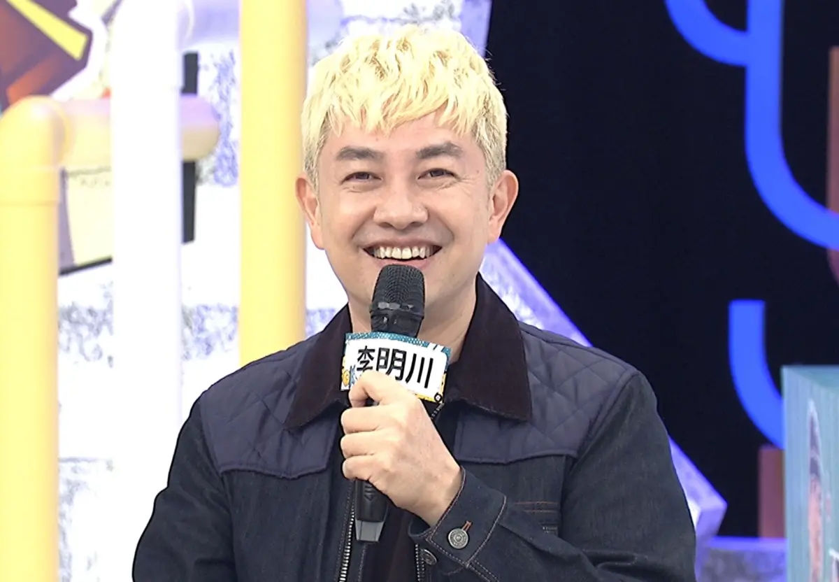 ▲造型師李明川（如圖）爆料知名女星竟是雙面人，讓他相當傻眼，透露對方身分線索說：「她人緣很差，但當時的公司蠻大的，所以她覺得無所謂。」（圖／中天電視提供）