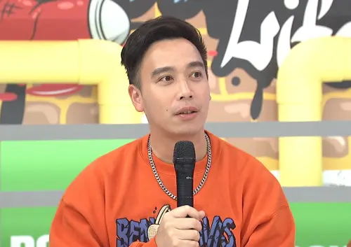 ▲無尊曾被圈內友人出賣，讓他丟了主持棒。（圖／中天電視提供）