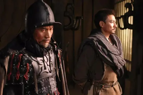 ▲安聖基（右）曾和劉德華合作過電影《墨攻》，港韓2大影帝同框成為佳話（圖／翻攝自IMDb）