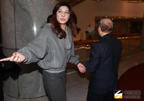 堅持3500億+N版本？鄭麗文被問軍購竟指示「這1句」超尷尬