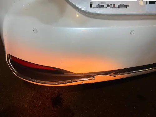 ▲元旦當天，王陽明開保時捷在北市松仁路上發生車禍。（圖／翻攝畫面）