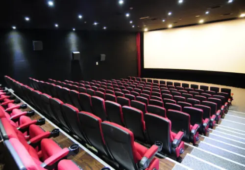 ▲位於台北市民生社區圓環、開業30年的「新民生戲院」今（5）日宣布將於2026年1月31日歇業。（圖／新民生戲院官網）