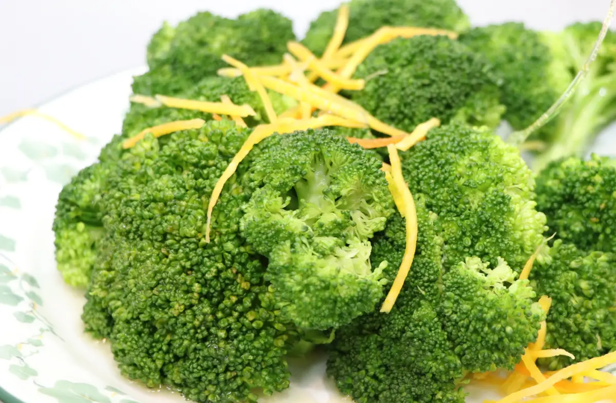 ▲被譽為「貴族蔬菜」的青花菜近期價格大跌！青花菜過去在傳統市場上一斤行情價約90至110元，但近期台灣本產青花菜大出，甚至傳出南部產地出現「50元買四顆」的離譜價格。（圖／農糧署afa.gov.tw）