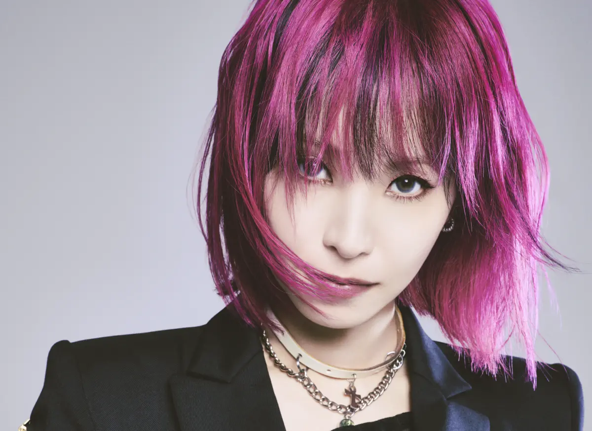 ▲唱紅《鬼滅之刃》、《刀劍神域》等動漫主題曲的歌手LiSA，宣布6月19、20日在台北小巨蛋舉辦連續兩天的演唱會，讓粉絲超期待。（圖／好玩專賣店 提供）