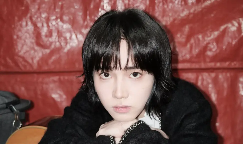 ▲持修（如圖）是張惠妹挖掘的歌手，在台東跨年晚會上爆紅，而他25歲時就拿到金曲新人。（圖／翻攝自IG@chih_siou）