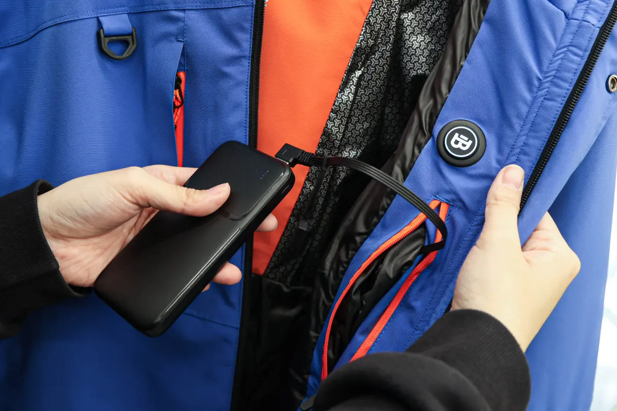 ▲五家韓籍航班宣布，即日起機上禁用行動電源為設備充電。（圖／記者朱永強攝）