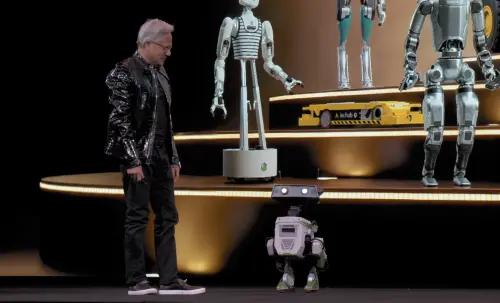 黃仁勳秀多款機器人！羅昇、穎漢漲停　所羅門等多檔強漲
