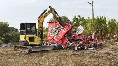 台灣共產黨元旦升五星旗！黃偉哲硬起來拆台南主堡
