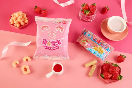 ▲迎接新品的同時，也要記得經典老朋友的好滋味，將滿滿草莓幸福一網打盡。（圖／品牌提供）