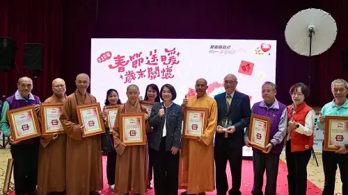 ▲整合企業、公益團體與社會善心資源，讓資源能更精準回應弱勢家庭的實際需求。（圖／屏東縣府提供）