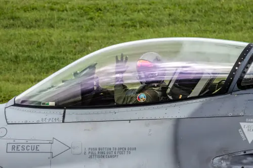 錢花去哪？馬文君怒揭國防黑洞：辛柏毅連防寒衣都沒有
