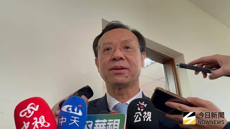 ▲衛福部長石崇良回應人工生殖法及代理孕母爭議。（圖／記者張乃文攝）