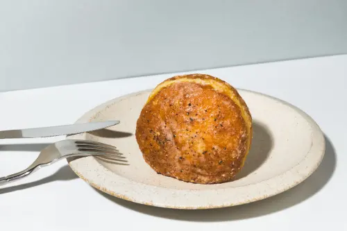 ▲Truffle Donut 台灣首店將同步引進多款日本經典與人氣口味，包含招牌必吃的「招牌松露原味」。（圖／Truffle Donut提供truffledonut.com/）