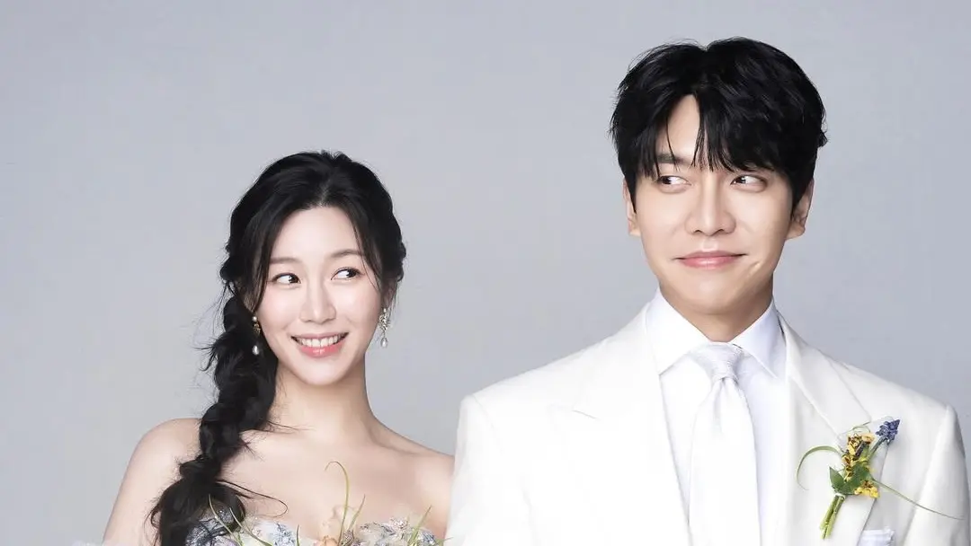 ▲今日迎來39歲生日的李昇基（右），正面對決負面新聞霸氣護妻李多寅（左），斷開與岳家關係，而他最棒生日禮物是當女兒傻瓜。（圖／翻攝自李多寅IGxx__dain）