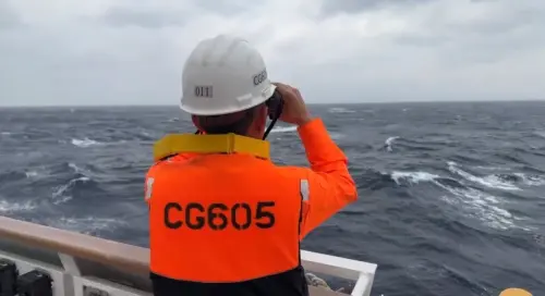 不放棄任何希望！F-16飛官辛柏毅失聯　國軍、海巡續派兵力搜救
