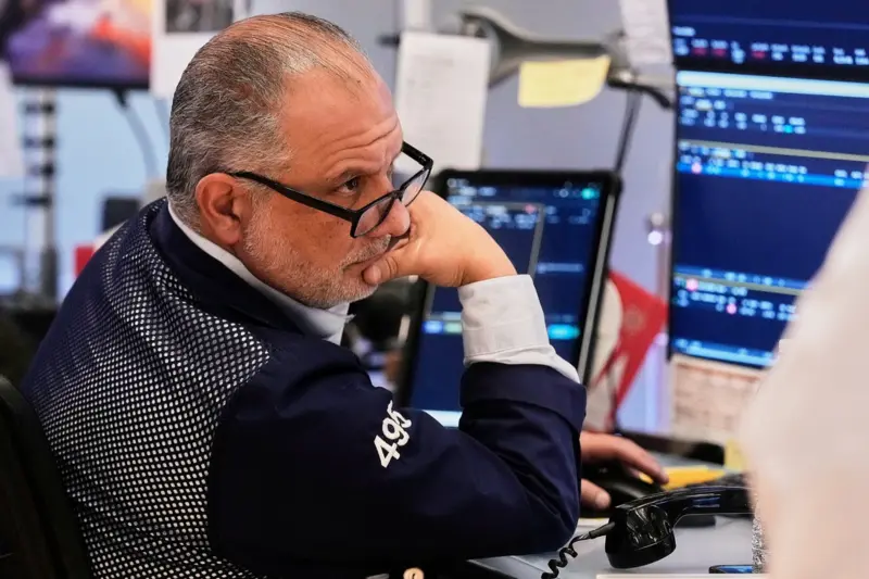 ▲美股週三走勢反覆，道指及標指破頂後倒跌，主要指數除那斯達克以外，其他基本以跌作收。（圖／美聯社／達志影像）