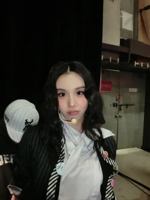 ▲彩瑛跟著TWICE團員一同飛往溫哥華，有望以9人完成體一同出現在溫哥華演唱會上。（圖／翻攝自彩瑛IG@chaeyo.0）