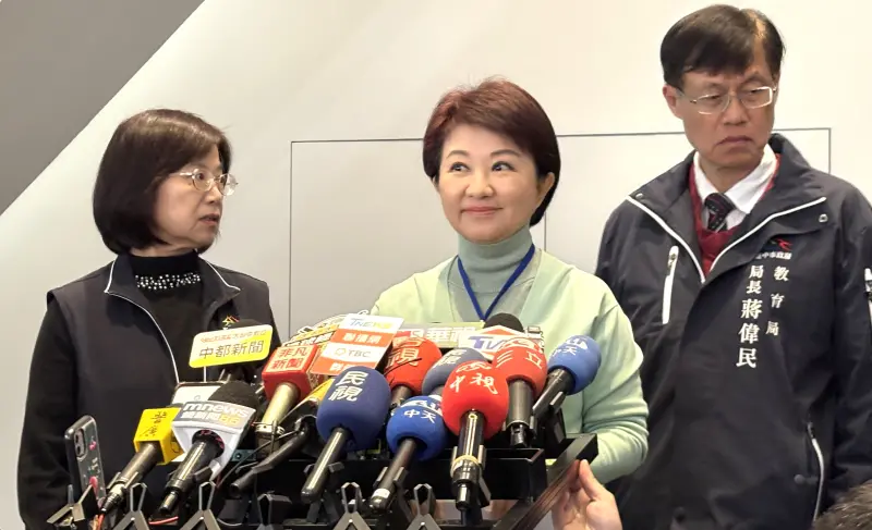 ▲盧秀燕宣布自下學年起，台中市公立國中小的營養午餐免費。（圖／記者顏幸如攝，2026.01.08）