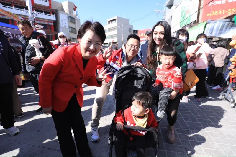 台中營養午餐免費藍白叫好！他開酸盧秀燕髮夾彎：蔣萬安講才要聽