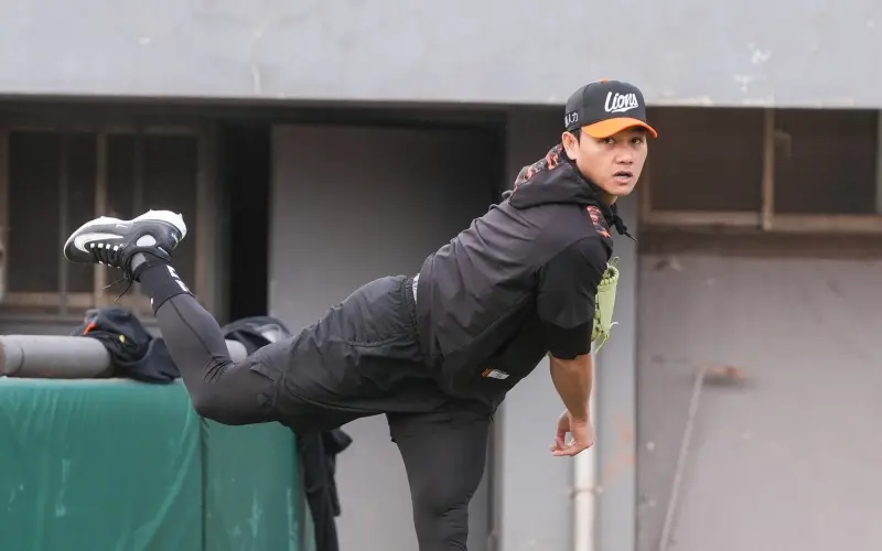 ▲江少慶投入統一獅春訓，目前按照教練團制定的方向操課，目標4月中下旬一軍登板。（圖／統一獅提供）