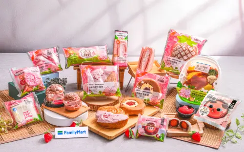 ▲全家找來IG粉絲超過130萬的日本高人氣療癒系角色 「ASAMIMICHAN」（あさみみちゃん）首次台灣合作。（圖／全家提供family.com.tw）