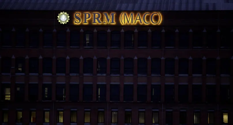 ▲馬來西亞反貪污委員會（MACC）偵辦軍方採購案疑涉行賄風波，日前查扣約新台幣1860萬元現金並擴大調查。（圖／路透社／達志影像）