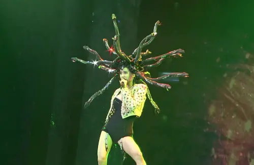 ▲她在巡演上化身4D蛇髮妖女美杜莎（圖／JOLIN 蔡依林YouTube）