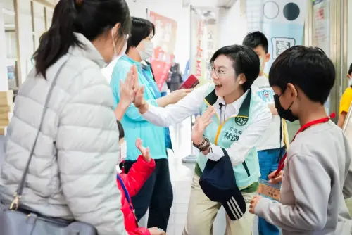 林岱樺挺午餐免費　再加碼三大教育投資
