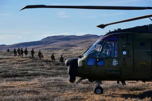 美軍攻佔格陵蘭僅需5架直升機！丹麥軍方：遭入侵可立即開火
