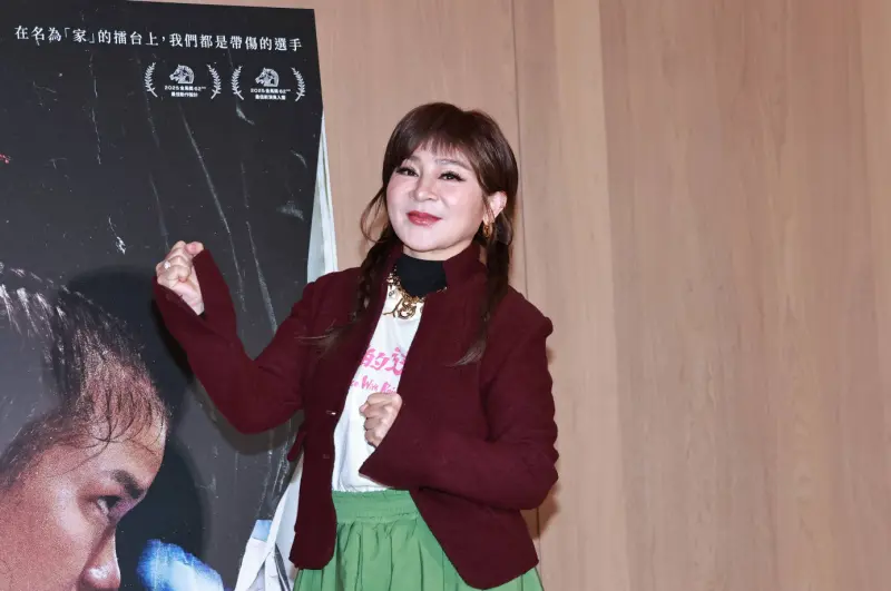 蕭煌奇結婚「王彩樺嚇到停經」聞喜訊驚吐祕密!率新片眾星送祝福