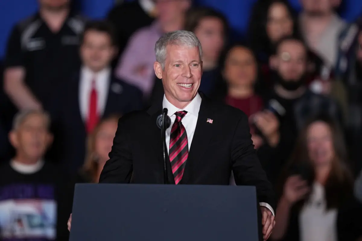 ▲美國能源部長萊特（Chris Wright）表示，美方將「無限期」控制委內瑞拉石油銷售，美中可在委內瑞拉實現平衡與合作，但美國不允許中國擁有主要控制權。（圖／美聯社／達志影像）