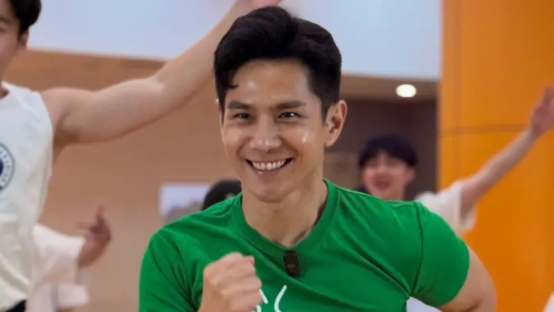 ▲藝人祖雄（如圖）外型帥氣、身材精壯，被封為「同志天菜」，感情史從俄羅斯女友安妮的家暴疑雲，到與烏克蘭佳娜「炮友變情侶」修成正果，始終伴隨高度話題與爭議。（圖／翻攝自臉書@Hero Tai 祖雄）