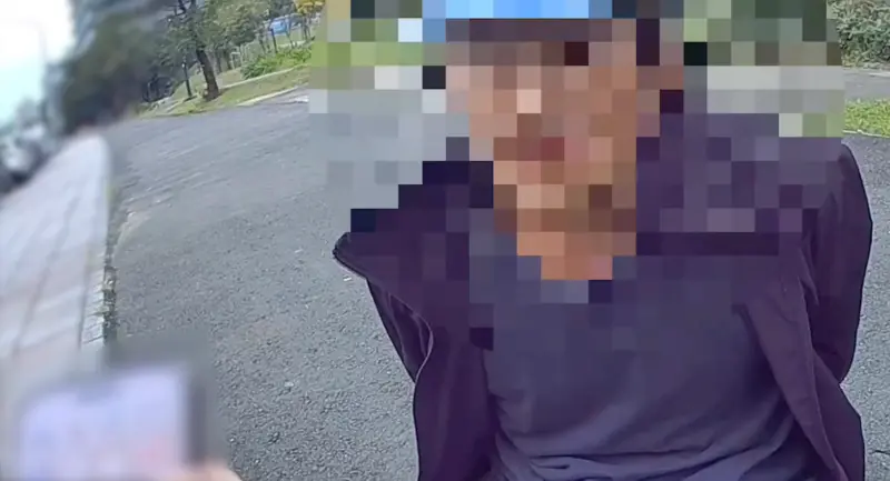 超心虛！北市男走路恍神被盯上　下秒突掏毒煙彈「丟水溝蓋被逮」