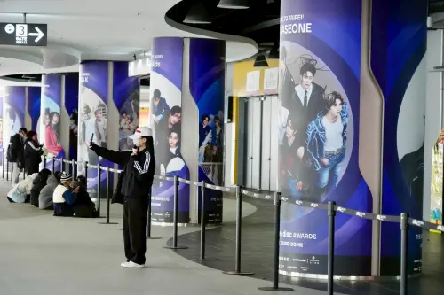 ▲第40屆金唱片頒獎典禮大巨蛋登場！臺北祭出5大應援，包含「藝人應援柱」、「應援旗幟」等。（圖／北市觀傳局提供www.tpedoit.gov.taipei/）