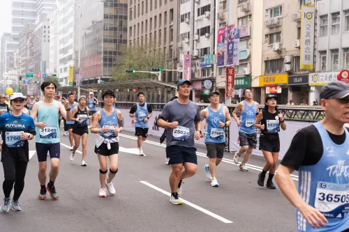 路跑／AI揭密台北馬跑鞋榜：2.5萬跑者數據曝光　3強鼎立格局成形
