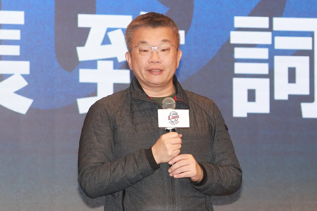 ▲中職會長蔡其昌，今日出席林安可加盟西武獅記者會，感慨地說很捨不得，像是嫁出兩個女兒，但也代表中職近年發展越來越好，讓未來選手看到不一樣的出路。（圖／記者葉政勳攝 , 2026.01.09）