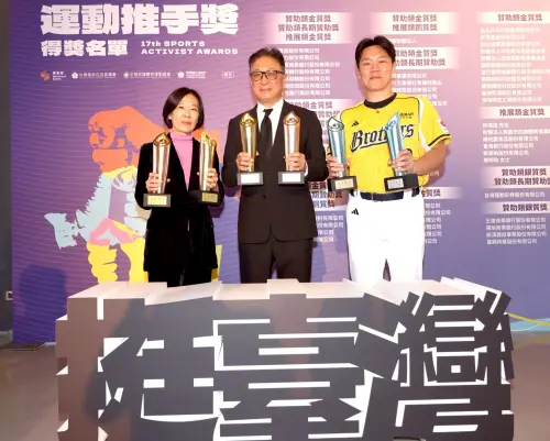 中國信託囊括運動推手獎6獎項　兄弟球星詹子賢感謝企業挺體壇
