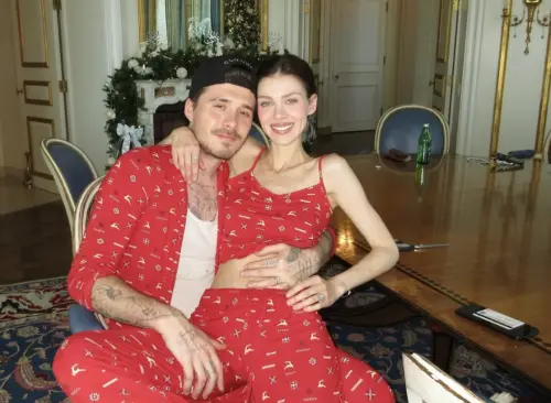 ▲貝克漢家長子布魯克林（左）傳出鐵了心和爸媽切割，要求爸媽要跟他溝通只能透過律師，擺明了挺妻子妮可拉佩茲（右）到底。（圖／摘自 IG@nicolaannepeltzbeckham）